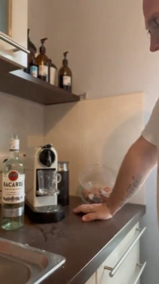 Video · @motjo