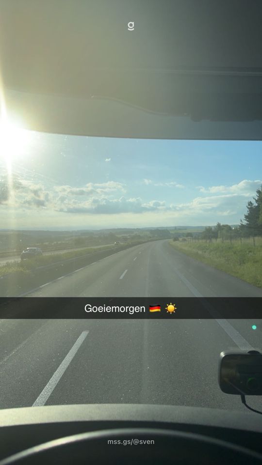 Photo · @sven