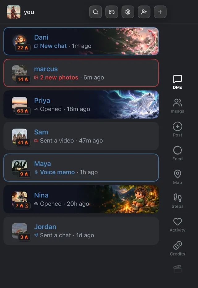 Screenshot of the mssgs app: Your DMs on the outer screen of the folded iPhone Duo