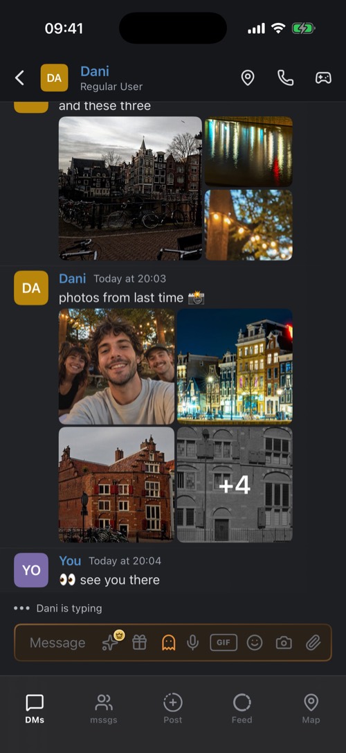 Screenshot of the mssgs app: A DM with photos and the chat bar